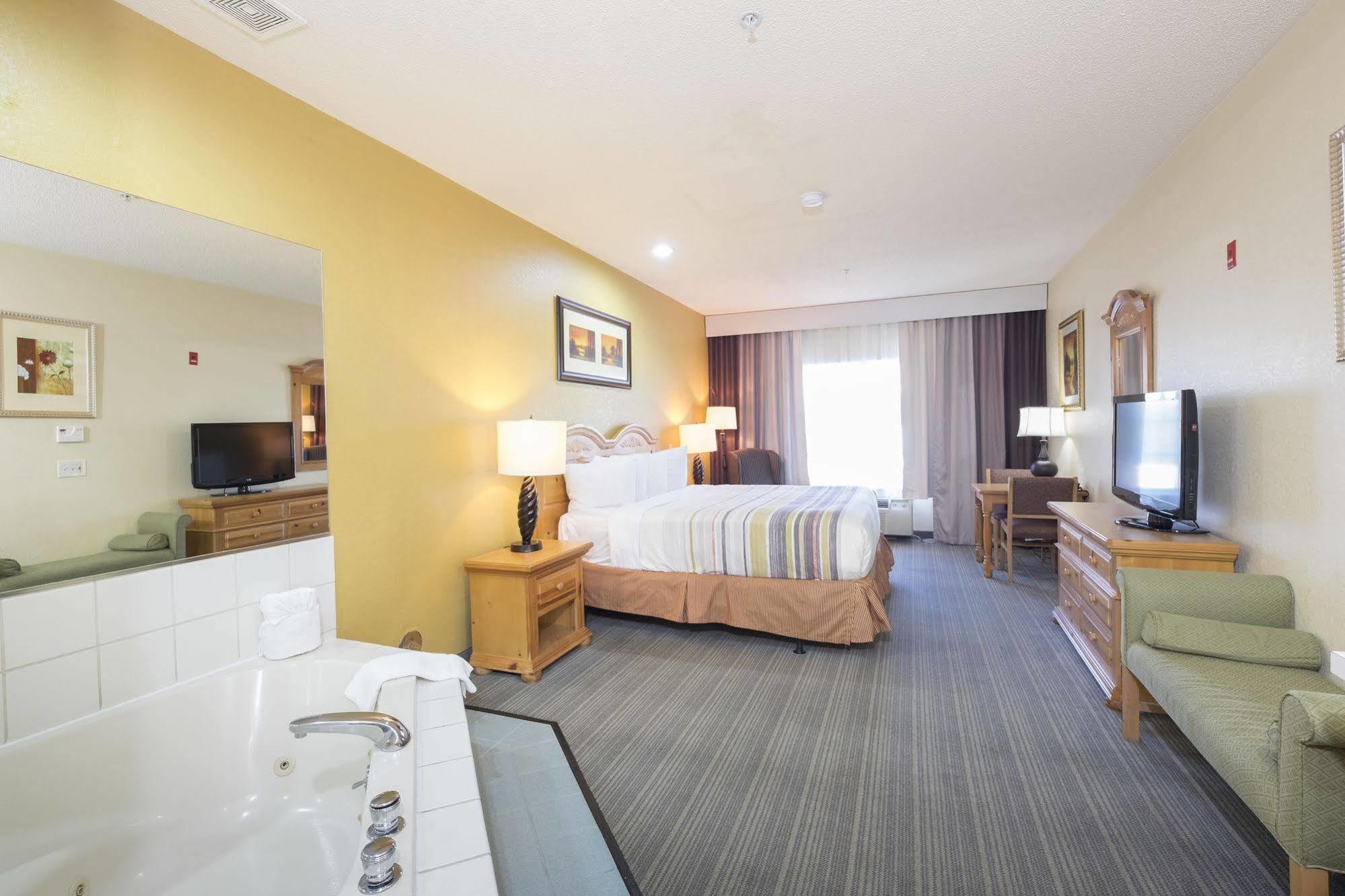 Holiday Inn Express & Suites Chicago - Matteson By Ihg Экстерьер фото